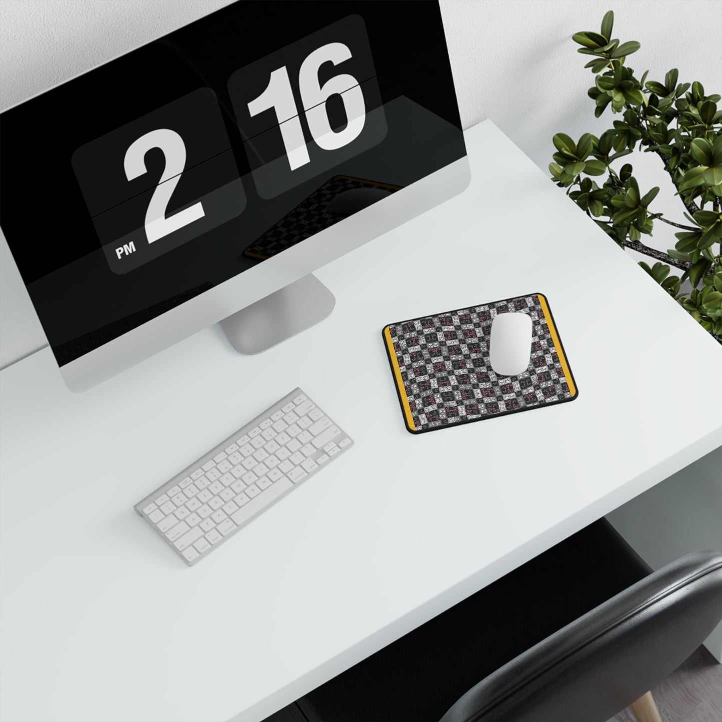 entertain this Non-Slip Gaming Mouse Pad